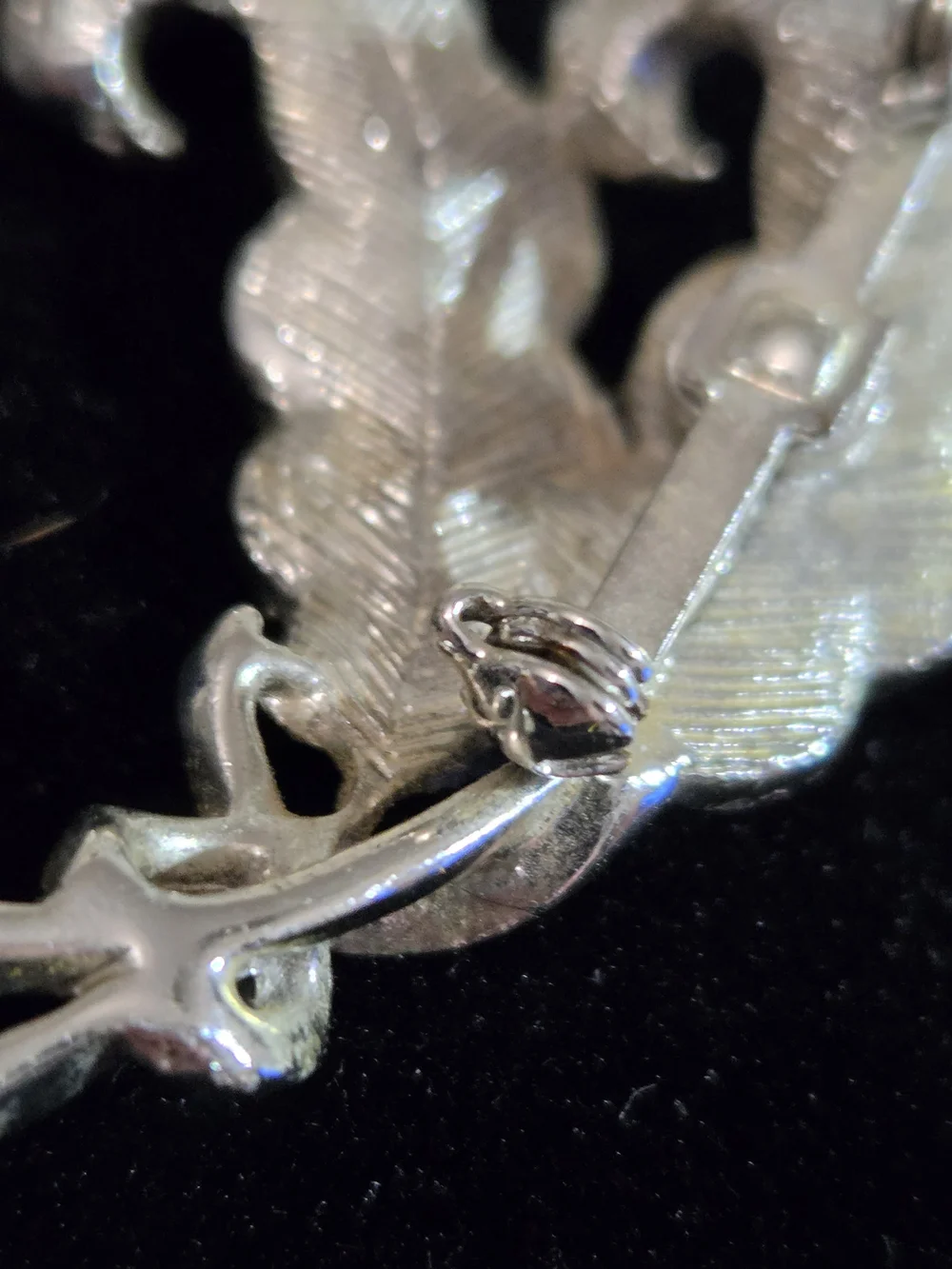 Vintage Silver Tone Brushed Feather Double Leaf Spray Brooch Pin 2